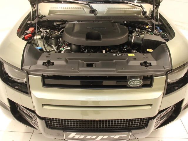 Land Rover Defender 110 D300 Dynamic SE