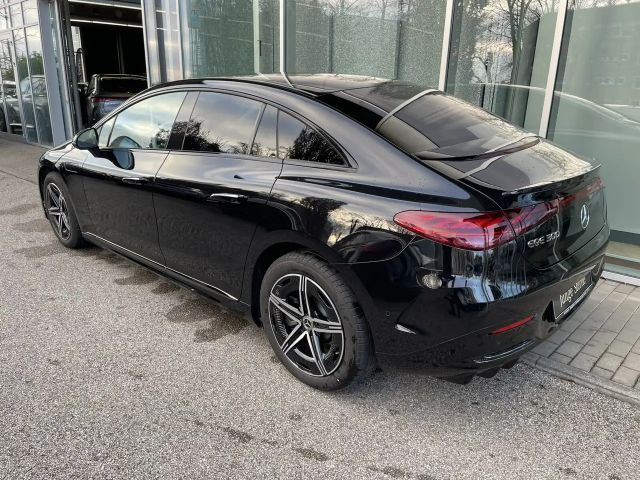 Mercedes-Benz EQE 300 AMG Line Sedan