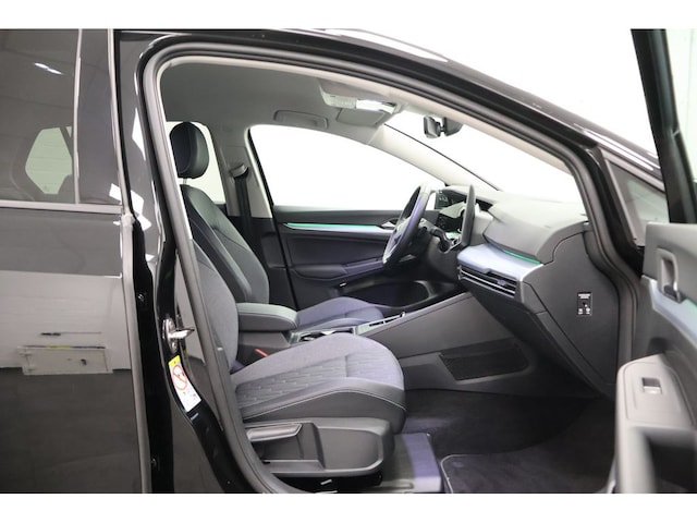 Volkswagen Golf 1.5 eTSI DSG Golf VIII