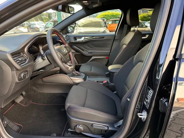 Ford Focus ST Line Wagon