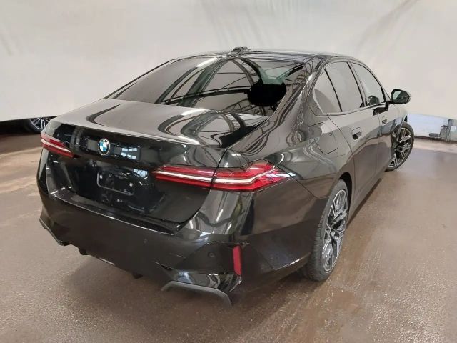 BMW 520 520d M-Sport Sedan xDrive