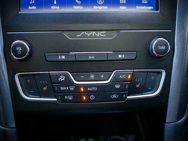 Ford Mondeo Traveller 2,0 EcoBlue SCR Aut. *LED*KAMERA*WINT...