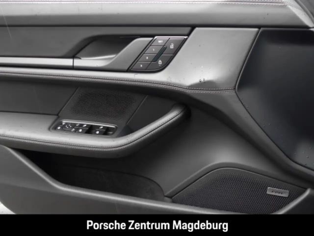 Porsche Taycan 4S Cross Turismo