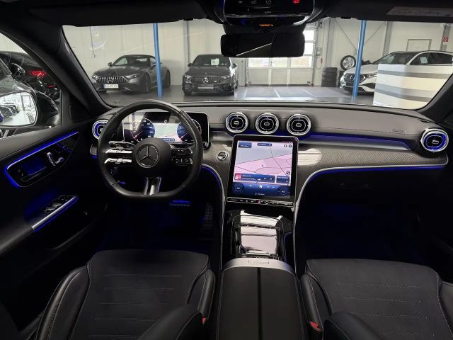 Mercedes-Benz C 200 AMG Line Premium Sedan