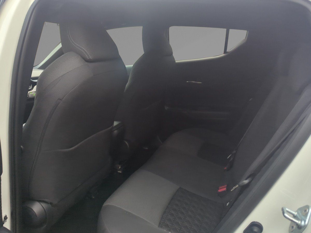 Toyota C-HR 5-deurs Plus