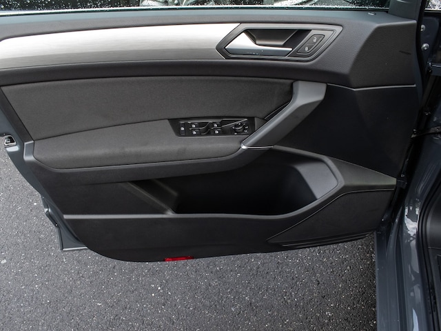 Volkswagen Touran 1.5 TSI DSG