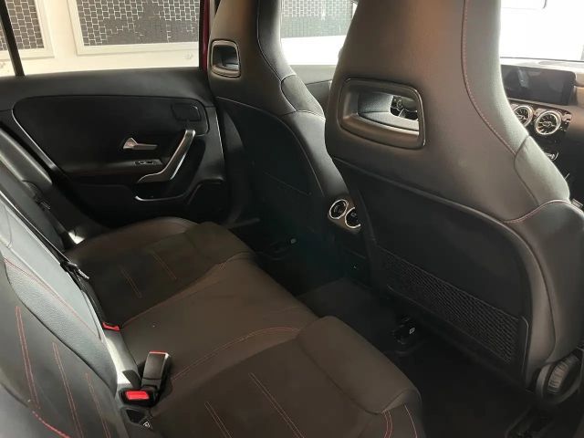 Mercedes-Benz A 180 Hatchback