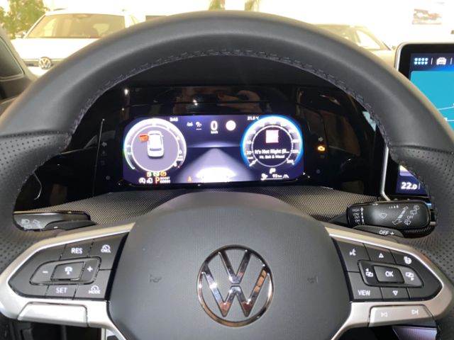 Volkswagen Golf 1.5 eTSI DSG Golf VIII