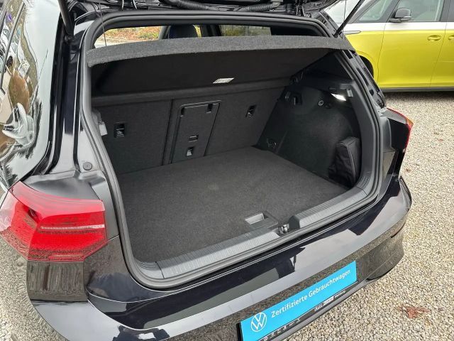 Volkswagen Golf R / R-Performance- Akrapovic /Black/Matrix