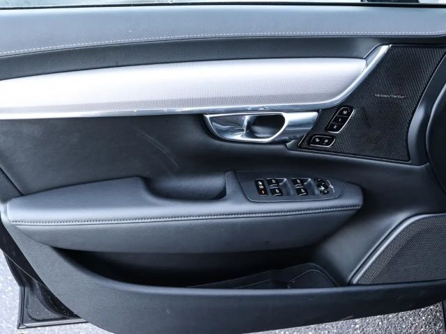 Volvo V90 AWD Dark Plus Recharge