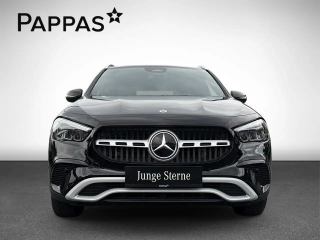 Mercedes-Benz GLA 200 PTS Cam Navi Wide LED SHZ EASY-PACK