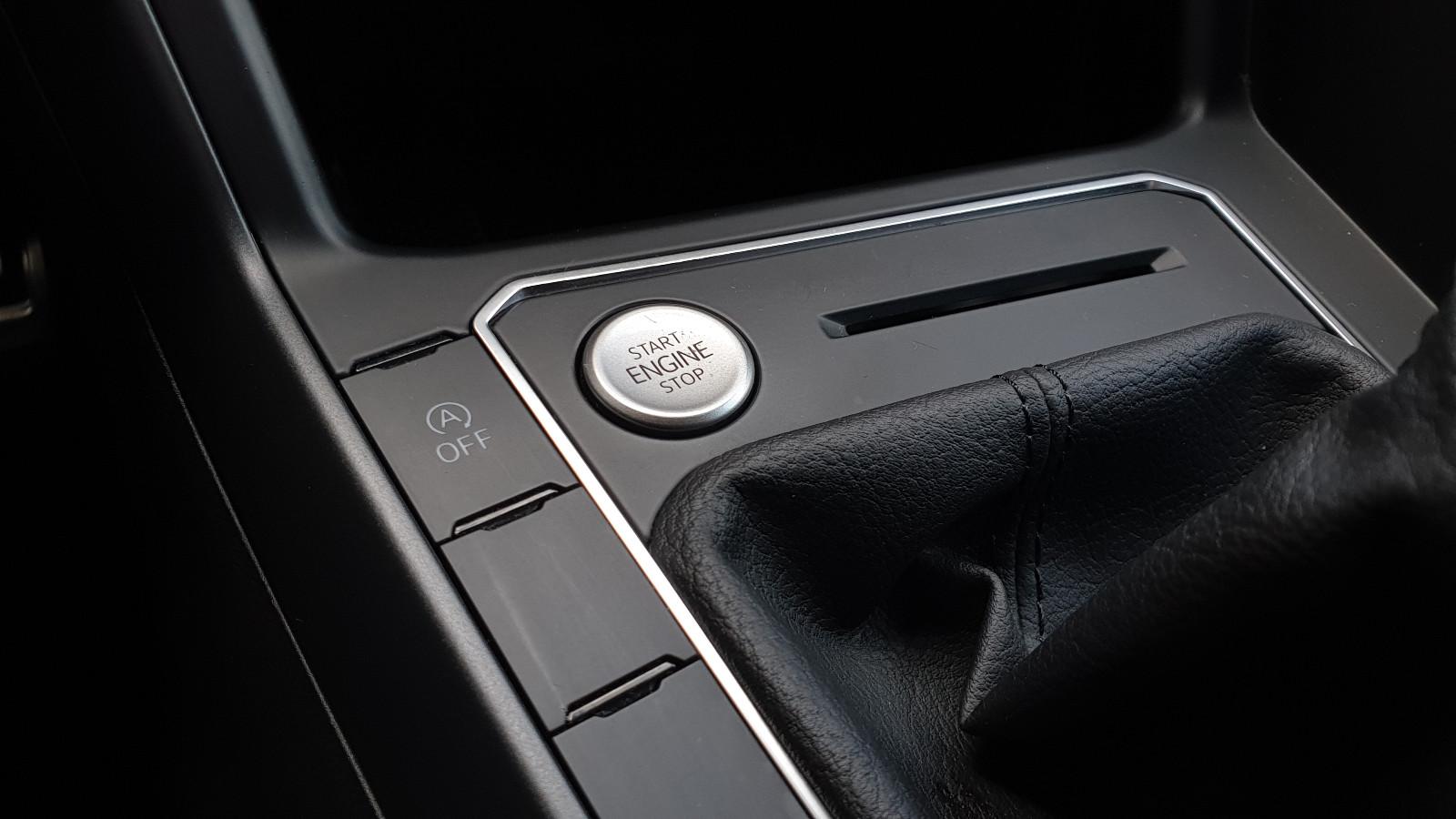 Volkswagen Taigo 1.5 TSI DSG R-Line