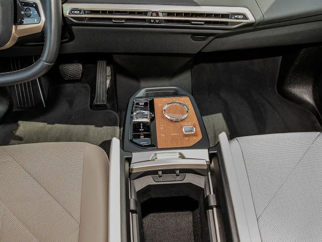 BMW iX xDrive40