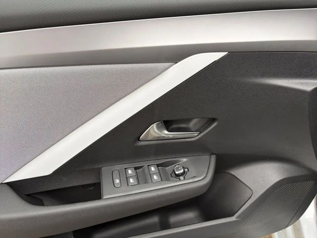 Opel Astra Sitz-/Lenkradheizung, PDC V+H, AHK, DAB+