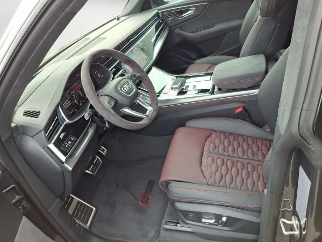 Audi RS Q8 SUV tiptronic