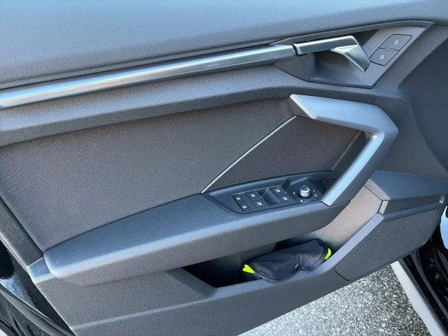 Audi A3 30 TFSI Sedan