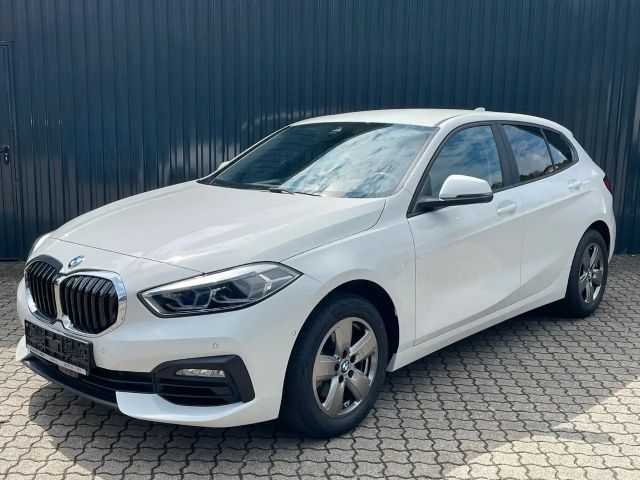 BMW 116 116i 5-deurs Sedan