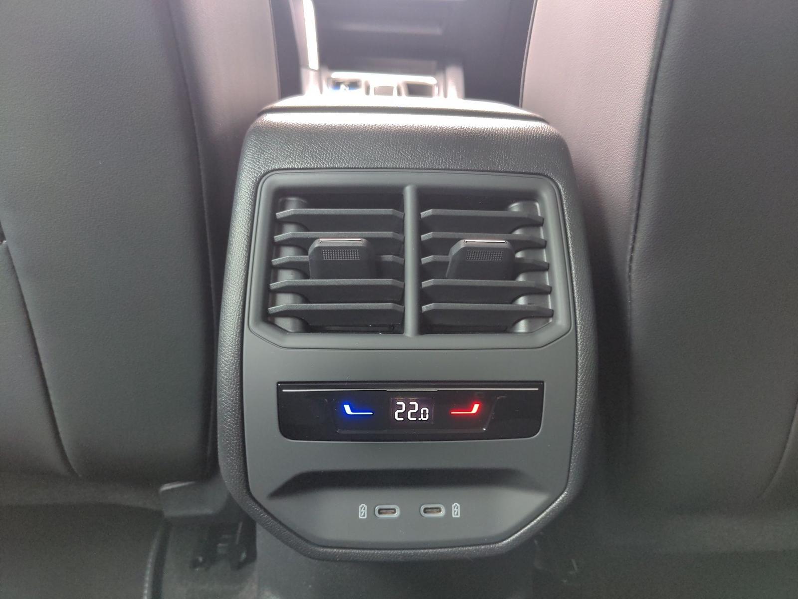 Seat Leon 1.5 eTSI DSG FR-lijn Sportstourer