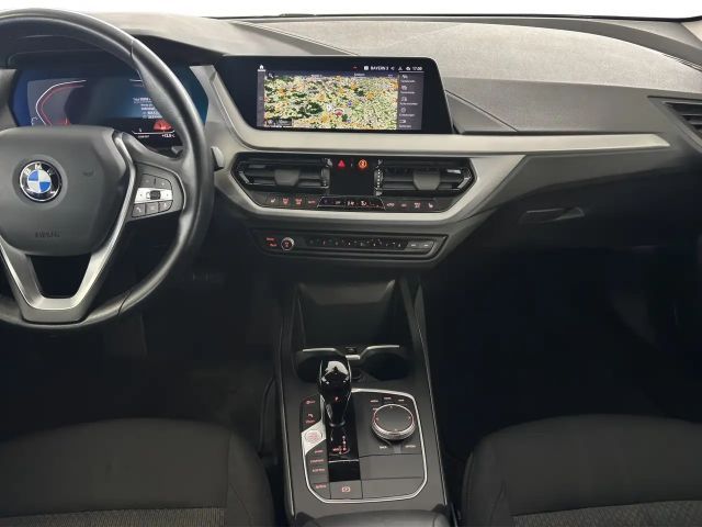 BMW 118 118i Advantage pakket Sedan