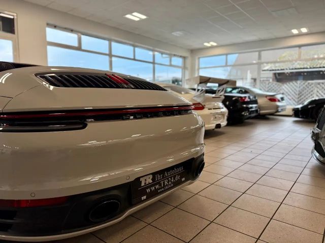 Porsche 992 Cabrio Carrera