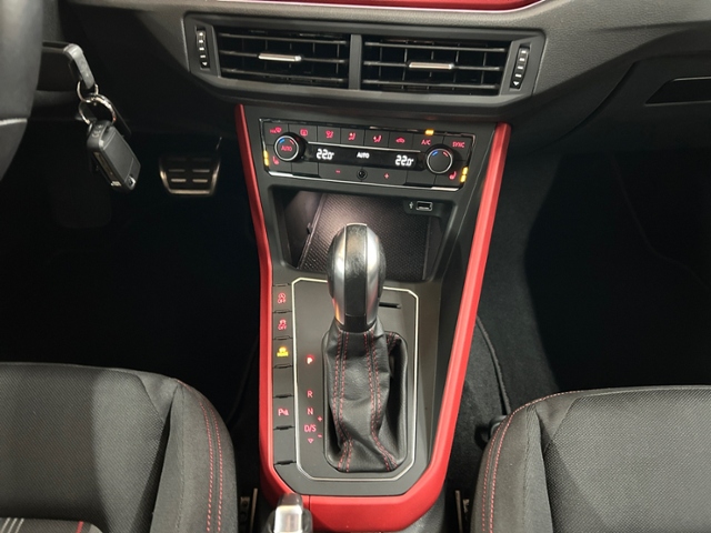 Volkswagen Polo 2.0 TSI DSG