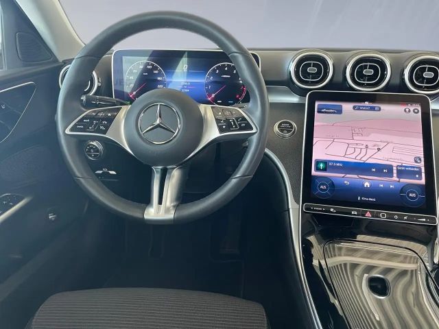 Mercedes-Benz C 200 AVANTGARDE Sedan