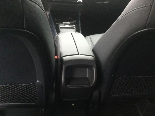 Mercedes-Benz B 180 Progressive