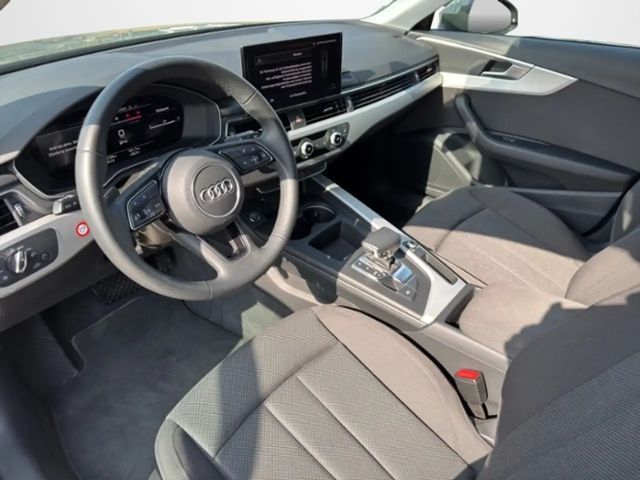 Audi A4 30 TDI Avant