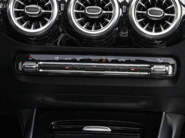 Mercedes-Benz GLA 250 4MATIC