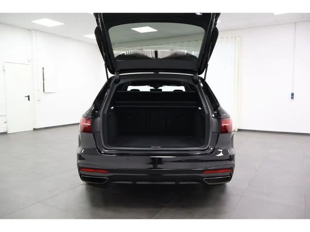 Audi A4 40 TDI Avant S-Line