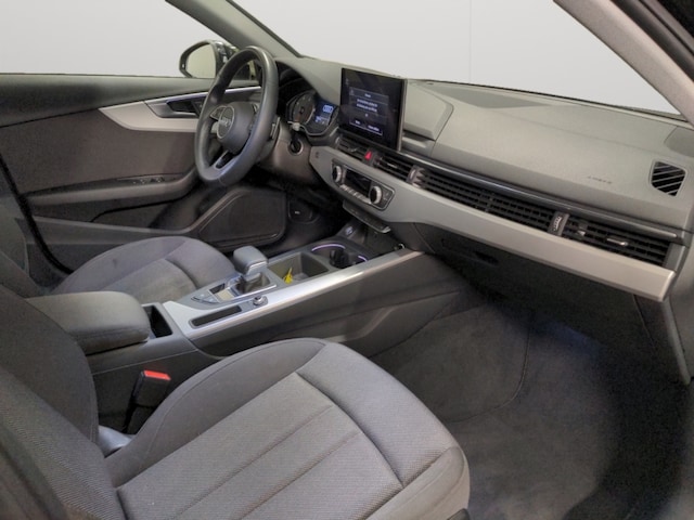 Audi A4 35 TDI Avant S-Line S-Tronic