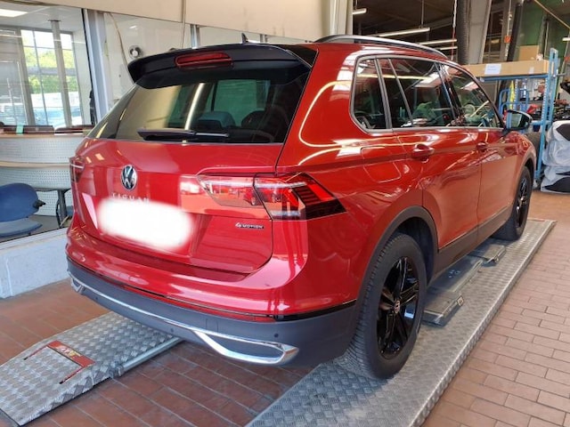 Volkswagen Tiguan 2.0 TDI 4Motion DSG Sport
