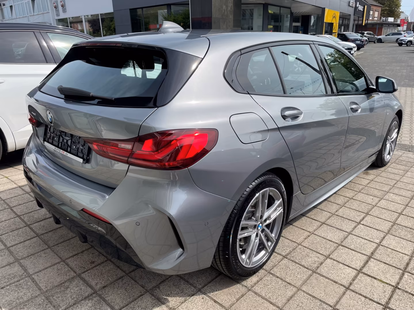 BMW 118 118i M-Sport Sedan