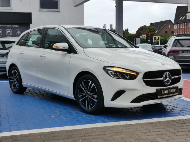 Mercedes-Benz B 180 Progressive