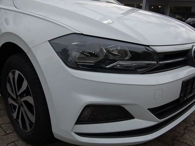 Volkswagen Polo Active PDC App Alu Sitzheizung