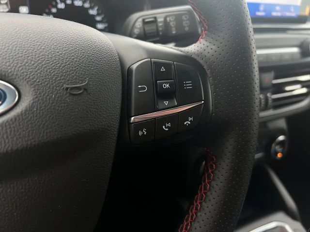 Ford Focus EcoBoost ST Line