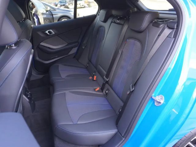 BMW 135 Sedan xDrive