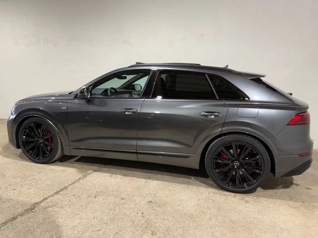 Audi Q8 55 TFSI Hybride Quattro