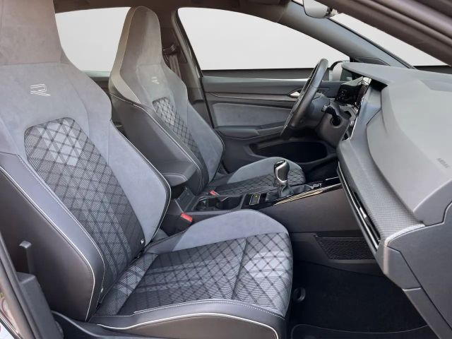 Volkswagen Golf 1.5 TSI Golf VIII R-Line