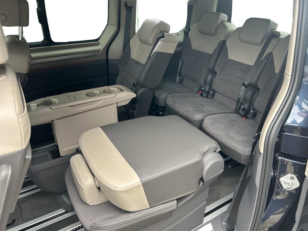 Volkswagen Multivan 2.0 TDI DSG IQ.Drive Life T7