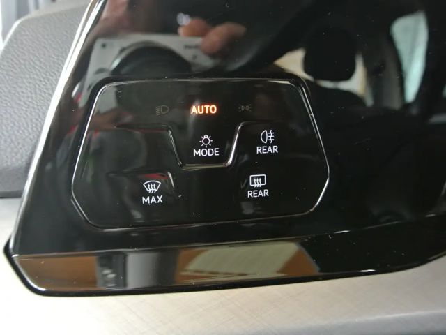 Volkswagen Golf DSG Life Variant