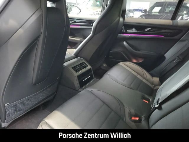Porsche Panamera 4 E-Hybrid