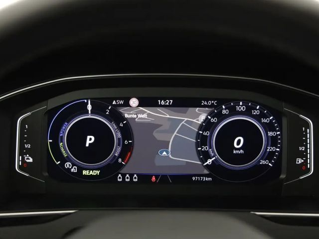 Volkswagen Passat GTE Variant