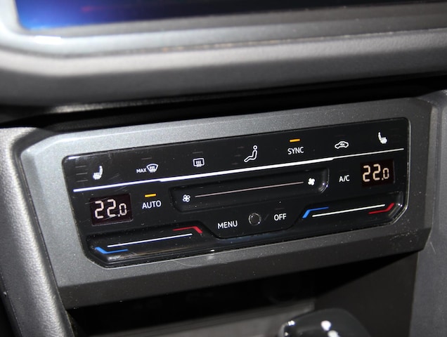 Volkswagen Tiguan 2.0 TDI DSG, Panorama,Navi,Sitzhzg...