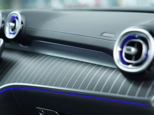 Mercedes-Benz CLE 200 4MATIC AMG Line