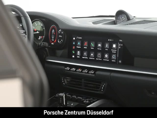 Porsche 992 4 Coupé GTS Targa