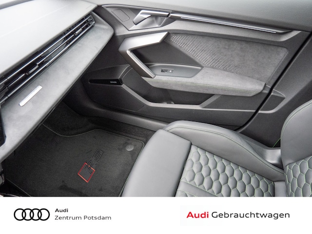 Audi RS3 Quattro S-Tronic Sedan