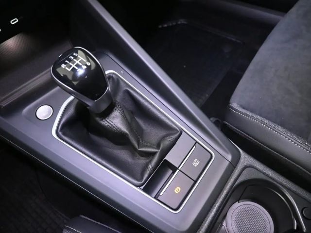 Volkswagen Golf Rabbit TSI