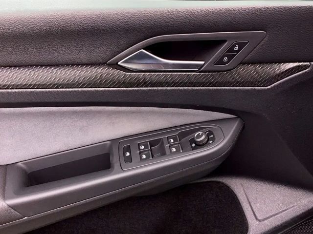 Volkswagen Golf DSG R-Line Variant