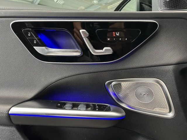 Mercedes-Benz C 300 AMG Line C 300 d Sedan